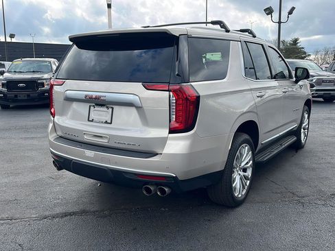 Used 2024 GMC Yukon Denali w/ Advanced Technology Package image 5