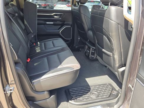 Used 2020 RAM 1500 Laramie AWD/4WD image 10