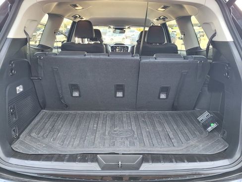 Used 2024 Subaru Ascent Limited image 23