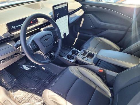 Used 2025 Ford Mustang Mach-E Premium RWD image 10