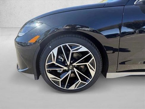 New 2025 Hyundai Ioniq 6 SEL image 10