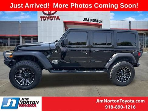Used 2019 Jeep Wrangler Unlimited Sport S AWD/4WD image 4