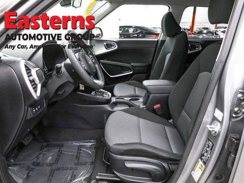 Used 2024 Kia Soul LX w/ Option Group 015 image 14