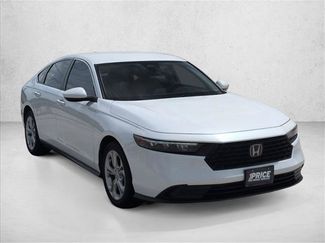 Used 2023 Honda Accord LX video 3