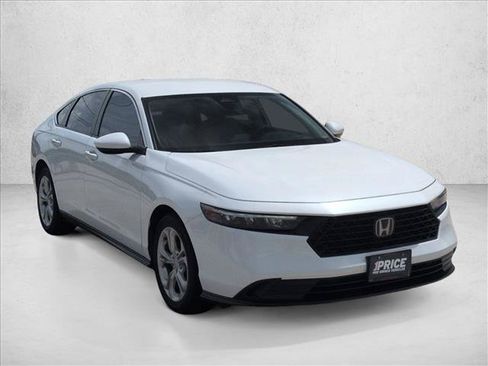 Used 2023 Honda Accord LX image 3