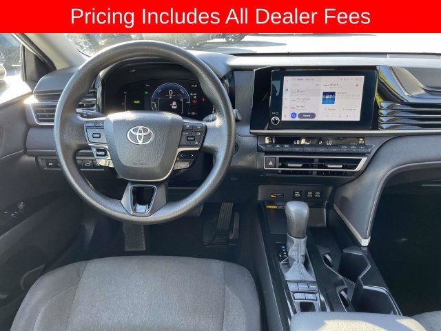 Used 2025 Toyota Camry LE FWD image 13