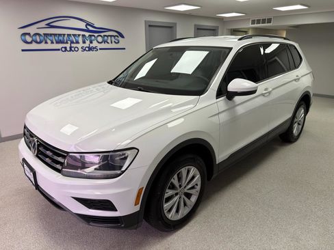 Used 2019 Volkswagen Tiguan S FWD image 2