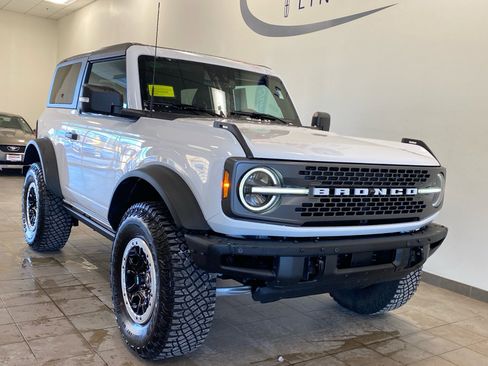 Certified 2022 Ford Bronco Badlands image 2