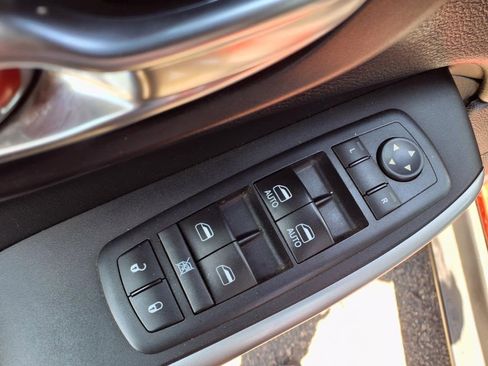 Used 2017 Jeep Cherokee Trailhawk w/ Trailer Tow Group image 29