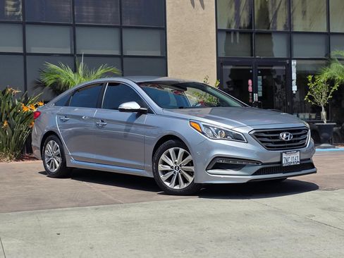 Used 2015 Hyundai Sonata Sport w/ Option Group 03 FWD image 3