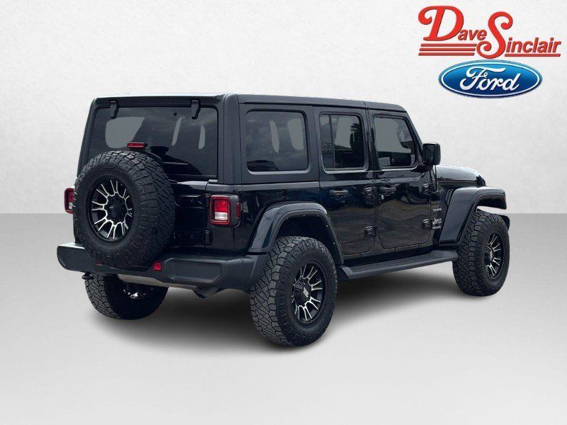 Used 2021 Jeep Wrangler Unlimited Sahara AWD/4WD image 7
