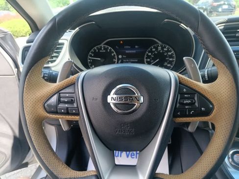 Used 2016 Nissan Maxima SR FWD image 12