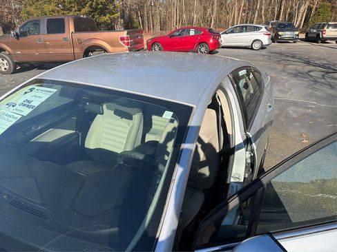 Used 2018 Ford Fusion S image 12