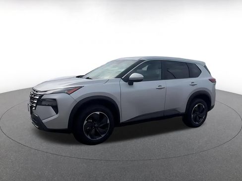 Used 2025 Nissan Rogue SV FWD image 8