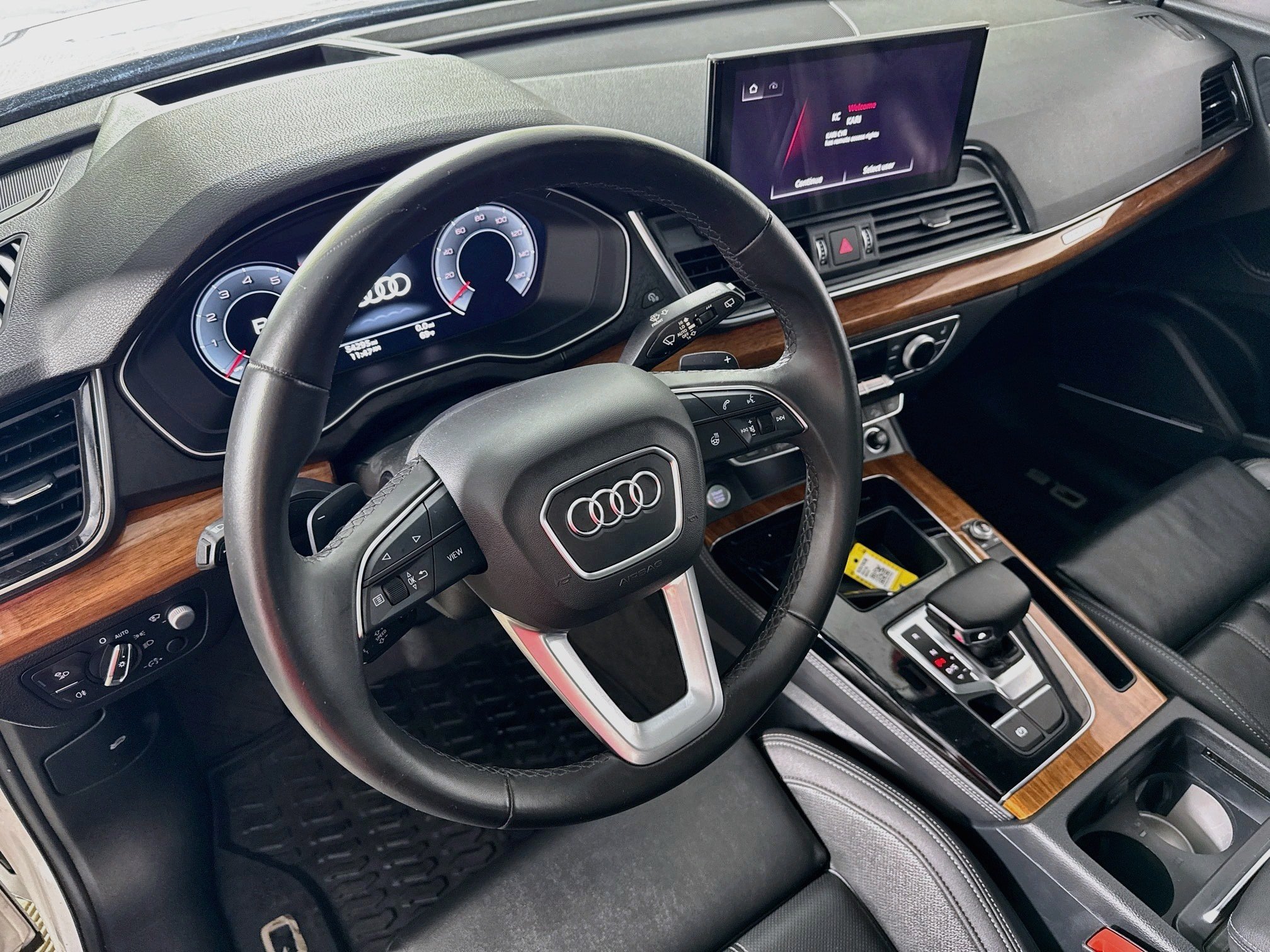 Used 2023 Audi Q5 2.0T Prestige w/ Prestige Package AWD/4WD image 13