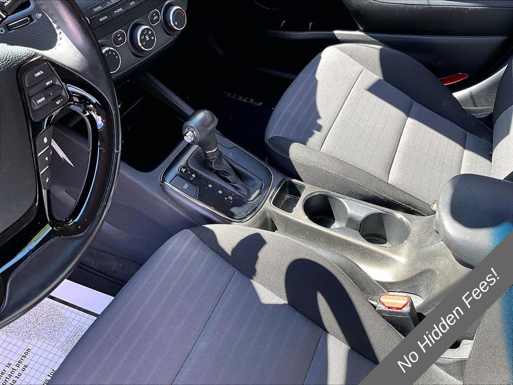 Used 2018 Kia Forte S FWD image 13