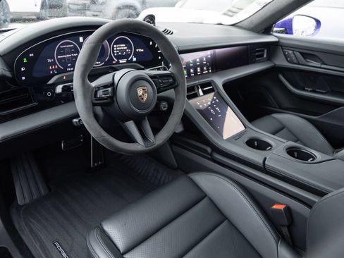 Used 2025 Porsche Taycan GTS AWD/4WD image 4