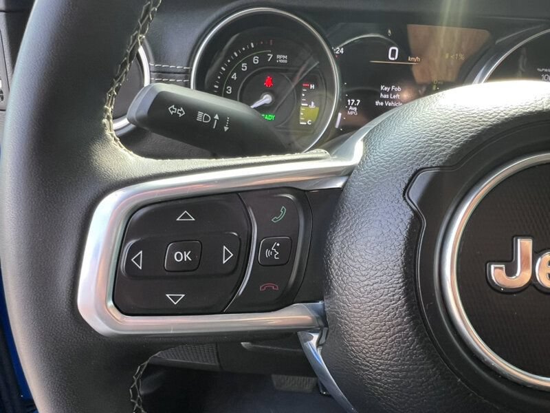 Used 2023 Jeep Wrangler Unlimited Sahara w/ Cold Weather Group AWD/4WD image 24