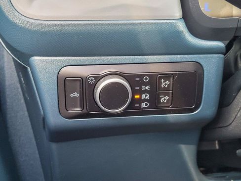 Used 2025 Ford Maverick XL w/ Equipment Group 102A AWD/4WD image 15