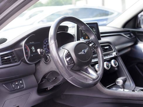 Used 2020 Genesis G70 2.0T RWD image 8