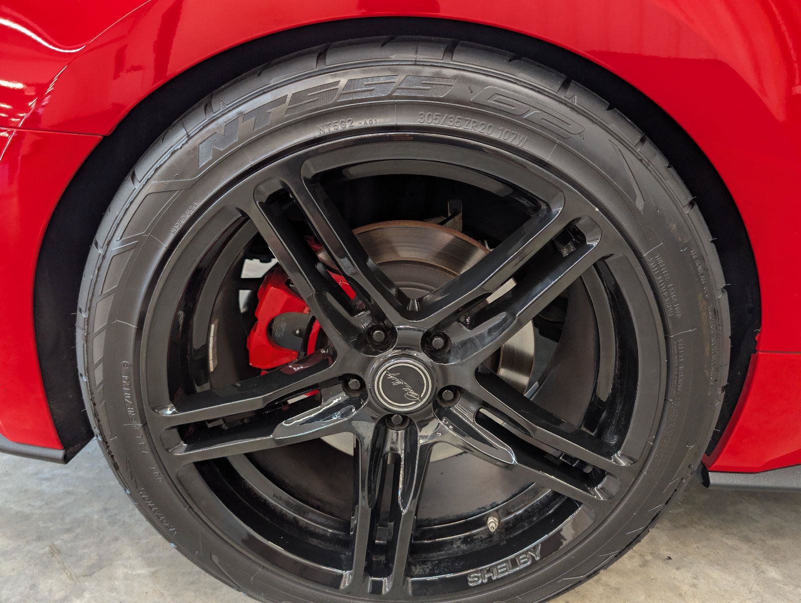 Used 2018 Ford Mustang GT Premium w/ GT Performance Package RWD image 27
