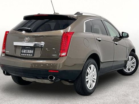 Used 2015 Cadillac SRX Luxury FWD image 2