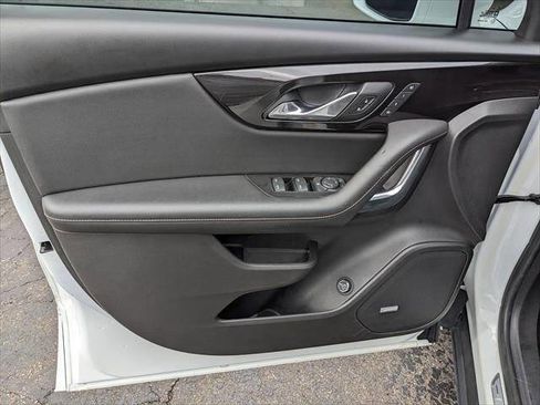 Used 2019 Chevrolet Blazer Premier w/ Sun and Wheels Package image 10