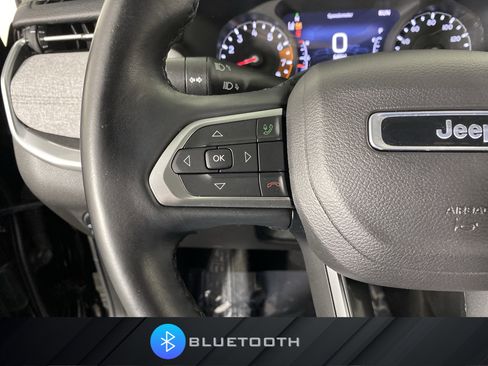 Used 2022 Jeep Compass Latitude image 23