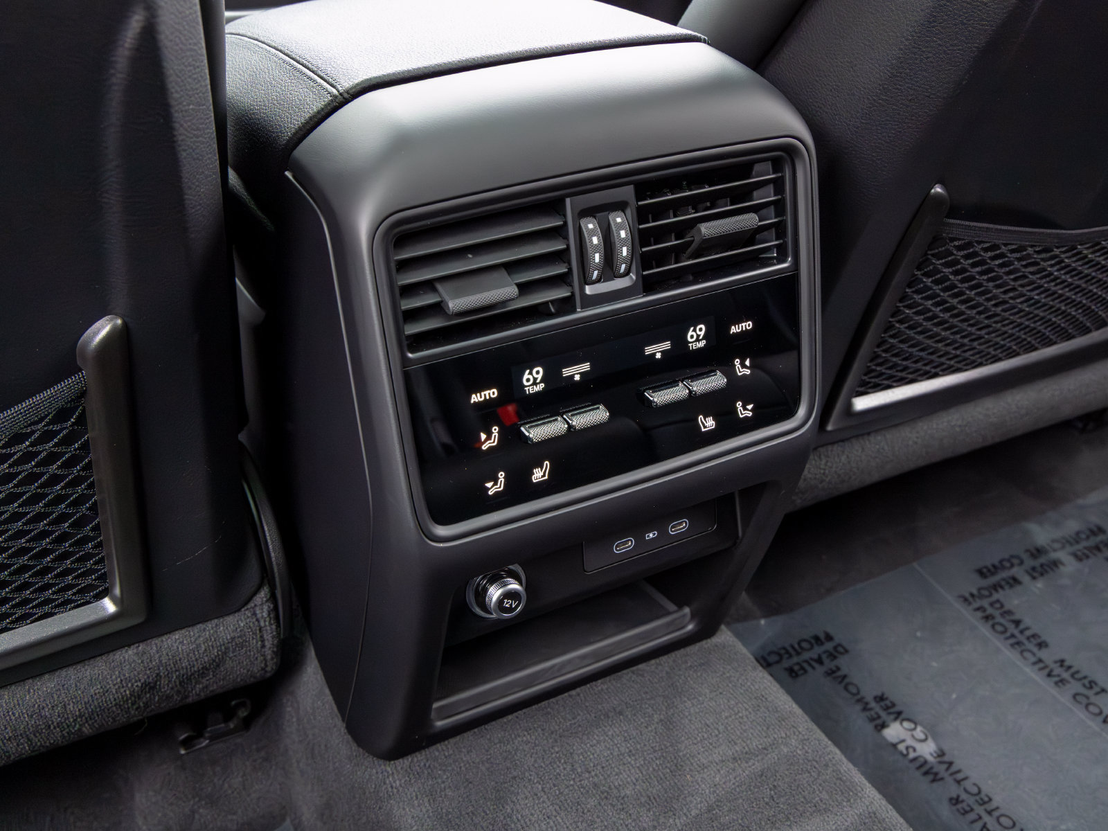 Certified 2026 Porsche Cayenne Coupe AWD/4WD image 44