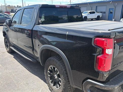 Used 2023 Chevrolet Silverado 1500 ZR2 AWD/4WD image 6