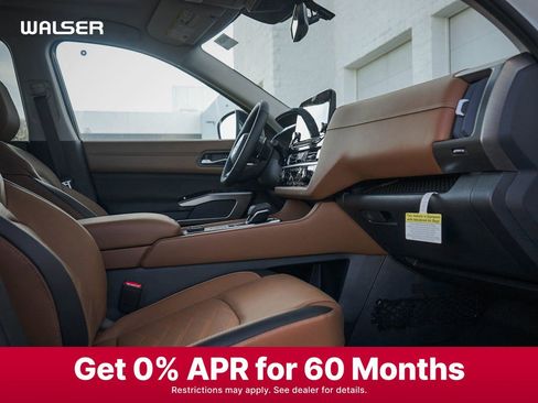 New 2025 Nissan Pathfinder Platinum w/ Cargo Package image 11