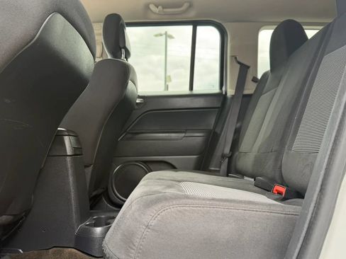 Used 2017 Jeep Patriot Sport w/ Power Value Group FWD image 11