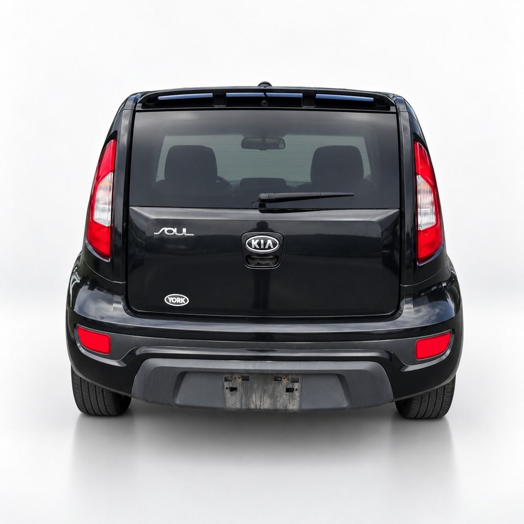 Used 2012 Kia Soul + FWD image 8