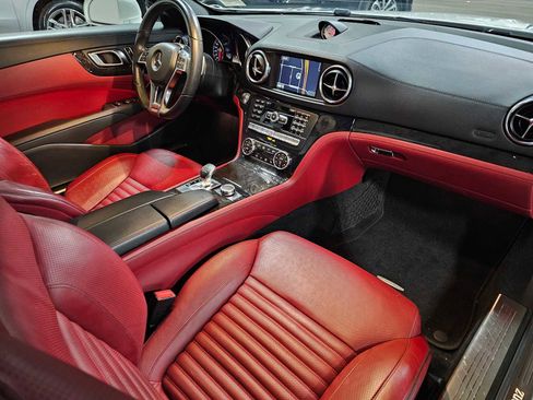 Used 2013 Mercedes-Benz SL 550 image 13