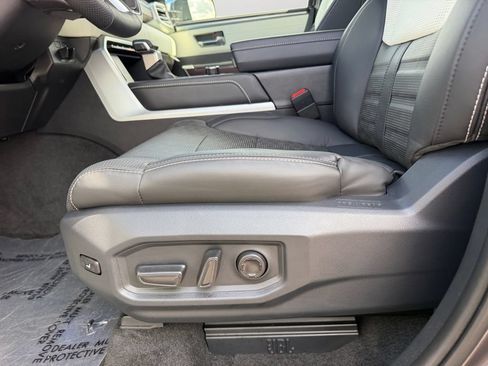 Used 2025 Toyota Tundra Capstone AWD/4WD image 17