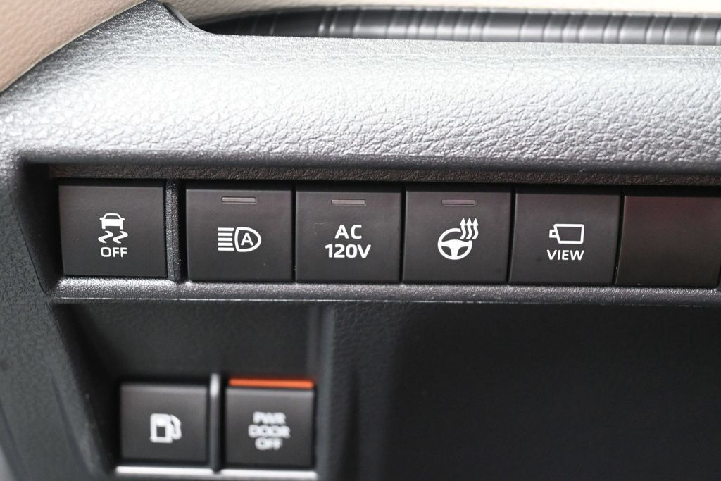 Used 2024 Toyota Sienna Platinum AWD/4WD image 15