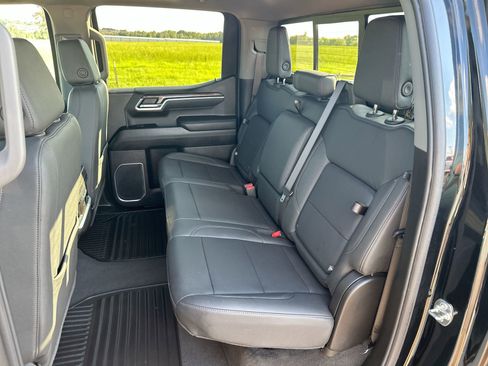 Used 2025 Chevrolet Silverado 1500 LTZ w/ Technology Package image 23