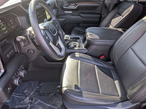 Used 2024 GMC Sierra 1500 Denali w/ Technology Package AWD/4WD image 15