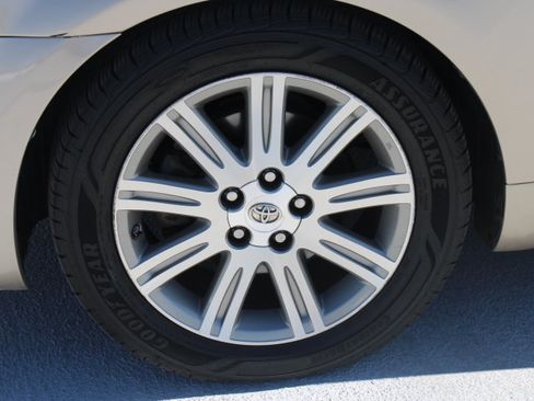 Used 2007 Toyota Avalon Limited FWD image 9