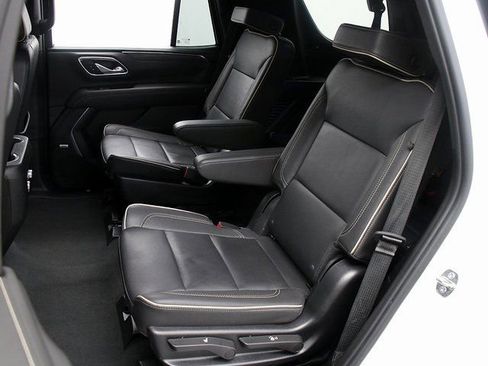 Certified 2023 GMC Yukon SLT image 11