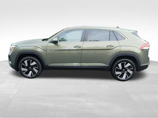New 2025 Volkswagen Atlas Cross Sport SEL video 2