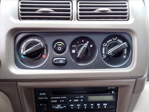 Used 2000 Mitsubishi Montero Sport LS RWD image 16