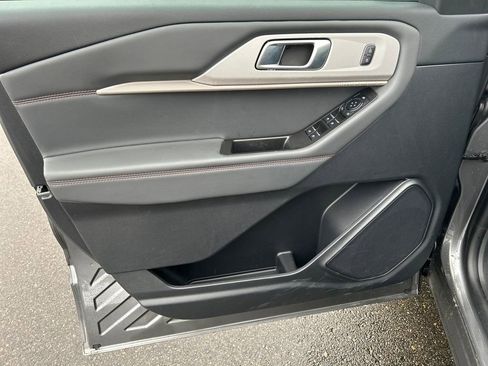 Used 2026 Ford Explorer Active w/ Active Comfort Package image 16