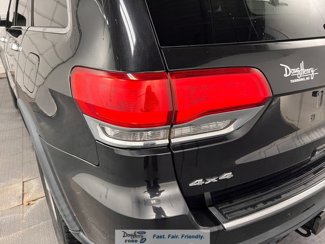 Used 2015 Jeep Grand Cherokee Limited w/ Luxury Group II AWD/4WD image 12