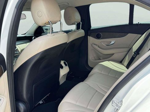 Used 2017 Mercedes-Benz C 300 Sedan image 40