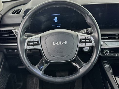 Used 2025 Kia Telluride S image 18