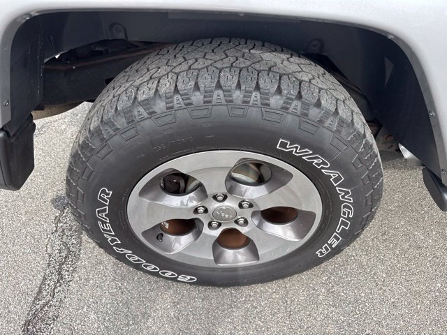 Used 2017 Jeep Wrangler Unlimited Sahara AWD/4WD image 9