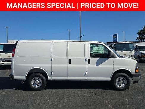 New 2025 Chevrolet Express 2500 w/ Driver Convenience Package image 4