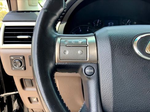 Used 2011 Lexus GX 460 w/ Convenience Pkg AWD/4WD image 22