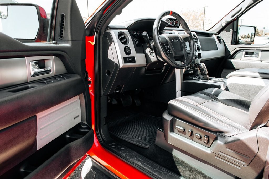 Used 2014 Ford F150 Raptor w/ Equipment Group 801A Luxury AWD/4WD image 17